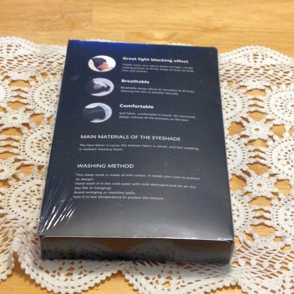 3D Sleep Mask with earplugs, breathable, blinkable - Picture 2 of 8